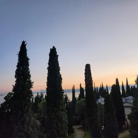 Room402 With View Apartment Gardone Riviera